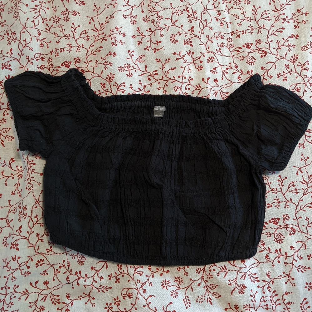 Aerie off the shoulder cropped tee